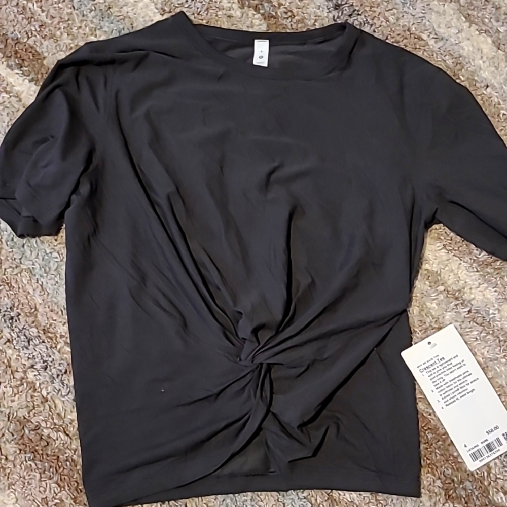 Lululemon crescent tee in graphite gray New size 4